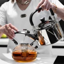 Vialli Design Czajnik na gaz i indukcję stalowy DIAMANTE 1,5 l