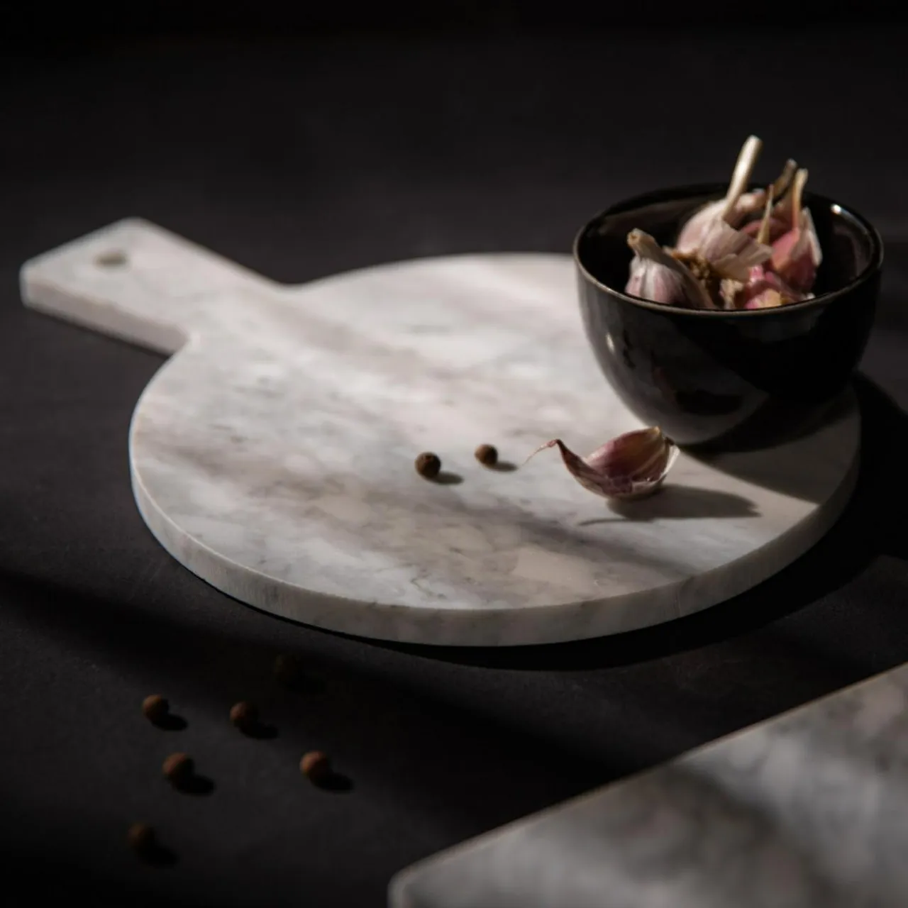 inny Deska do krojenia okrągła marmurowa 28x20 cm