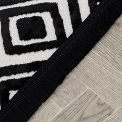 Dywan z połyskującym wzorem 3D czarne romby ETNA 80x150 cm