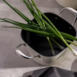 inny Garnek na indukcję biały QUADRATO 3,5 l