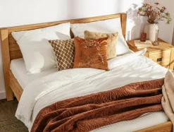 Łóżko drewniane LIMEA 160x200 cm ze stelażem