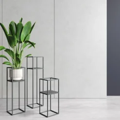 Donice, Osłonki I Kwietniki| Kwietnik metalowy loftowy czarny LILLIE 62 cm