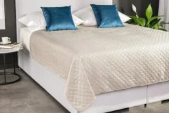 Narzuta na łóżko beżowa NICEA 180x200 cm