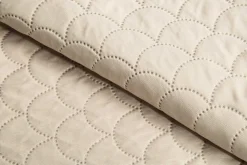 Narzuta na łóżko beżowa NICEA 180x200 cm