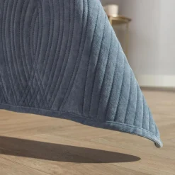 Narzuta na łóżko jasnoniebieska SILKY 200x220 cm