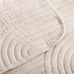 inny Narzuta na łóżko pikowana beżowa TOSCA 220x240 cm