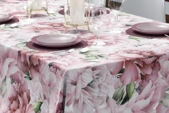 Obrus w różowe kwiaty 110x160 cm