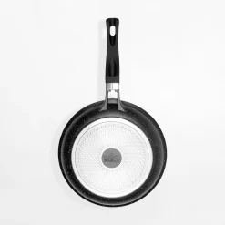 Patelnia aluminiowa STARKE PRO 20 cm + podkładka