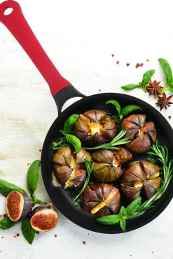 Garnki, Patelnie I Pokrywki| Patelnia na indukcję z czerwoną rączką REVERO 24 cm