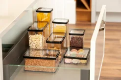 ROTHO Pojemnik do żywności szeroki LOFT czarny 2,25 l