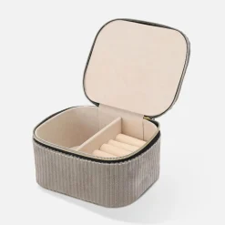 Stojaki Na Biżuterię| Pudełko na biżuterię jasnoszare 11x9x6 cm