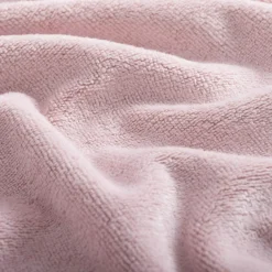 Eurofirany Ręcznik kąpielowy szybkoschnący pudrowy róż AMY 70x140 cm