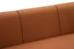 Sofa na wysokich nóżkach ruda OLIVIO