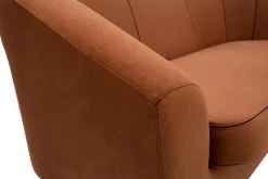 Sofa na wysokich nóżkach ruda OLIVIO