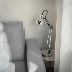 Sofy| Sofa rozkładana z pikowaniem jasnoszara LILA